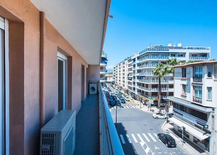 Milady-perle Neuve, Wifi, Climatisée, Centre D'antibes Au Calme Appartement
