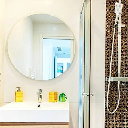 Milady-perle Neuve, Wifi, Climatisee, Centre D'antibes Au Calme * アンティーブ